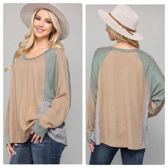 Mixed Color Block Loose Fit Top - Picture 2 of 3